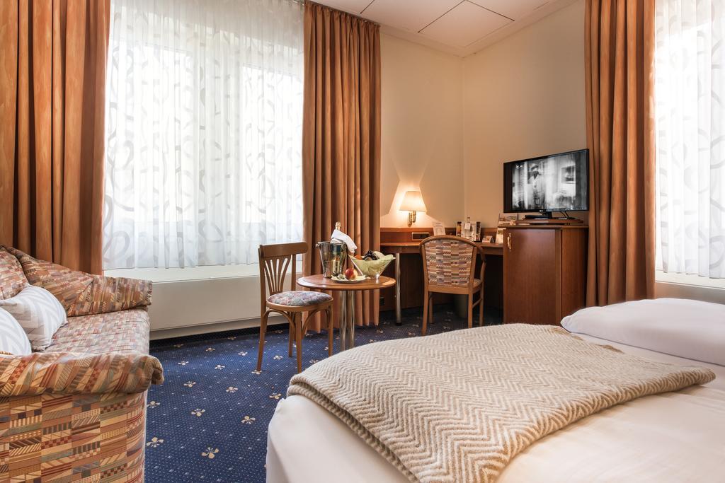 Akzent Hotel Koehler Gießen Zewnętrze zdjęcie